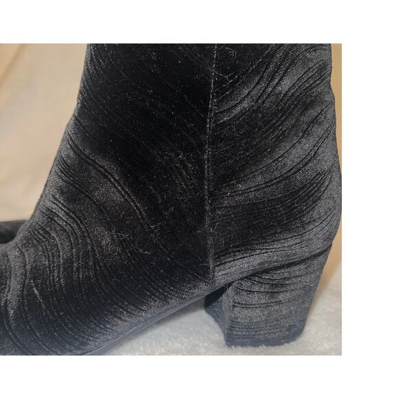 Veneli Velvet ankle heel boot size 9.5 - Picture 2 of 5
